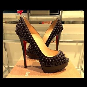 Christian Louboutin Spiked Platform Peep Toe Patent Leather Black size 39 or 9